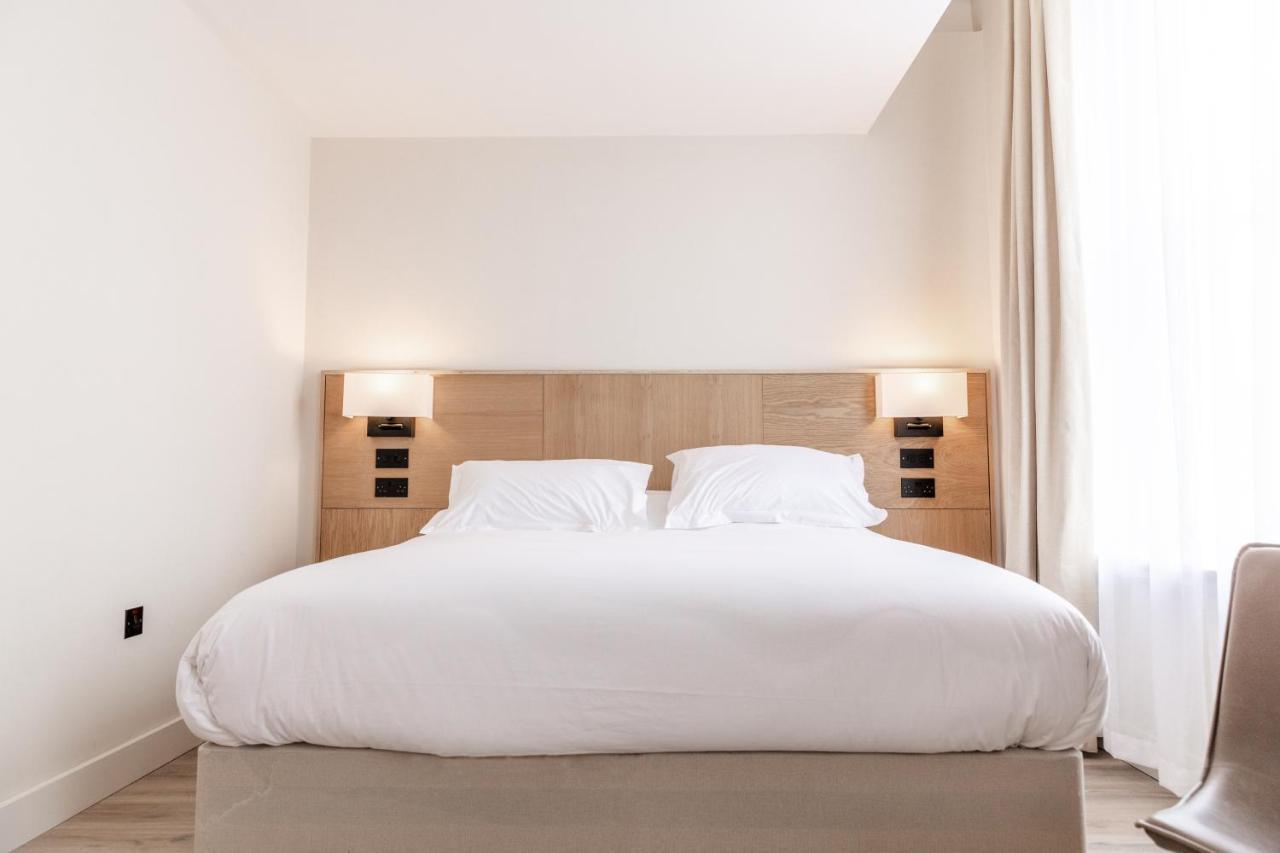 Hotel School Lane 4*
