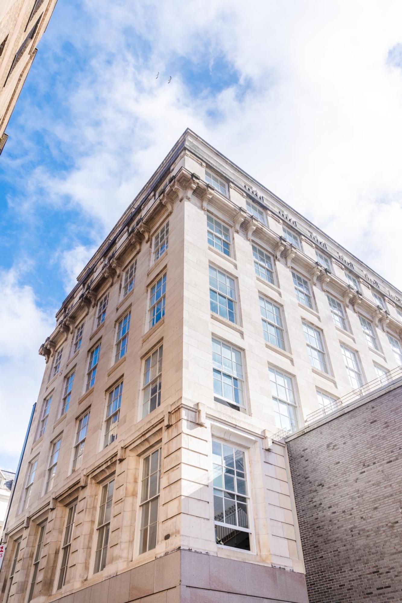 Hotel School Lane 4*